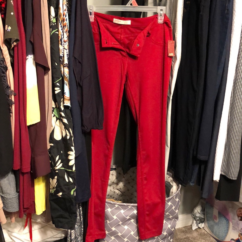 Red Ponte Pant - Picture 2 of 3
